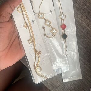 Elegant Gold and Multicolor Flower Necklace Set